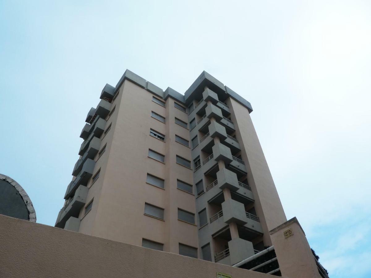Apartamentos Gandia Grau Y Playa 3000 Luaran gambar